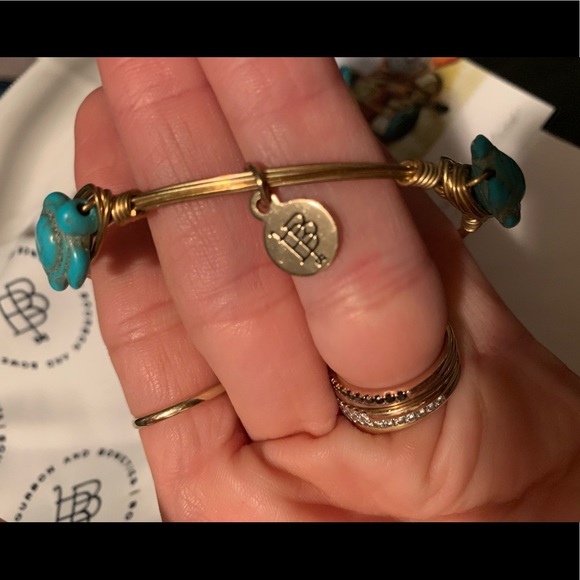 Burbon and bow ties turquoise turtle bracelet 🐢 - Picture 4 of 5